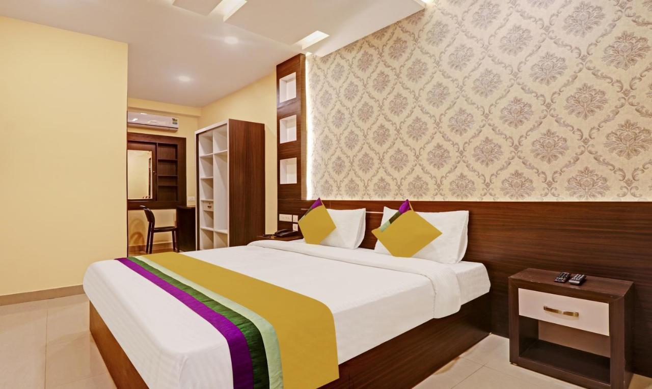 Itsy Hotels Sapphire Residency Manjeri Exteriör bild