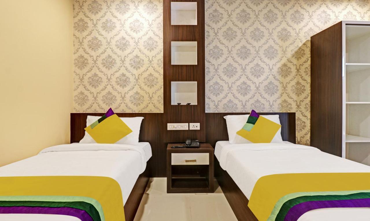 Itsy Hotels Sapphire Residency Manjeri Exteriör bild