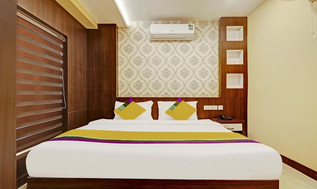 Itsy Hotels Sapphire Residency Manjeri Exteriör bild