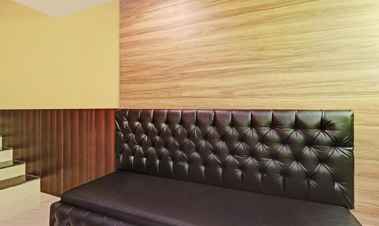 Itsy Hotels Sapphire Residency Manjeri Exteriör bild