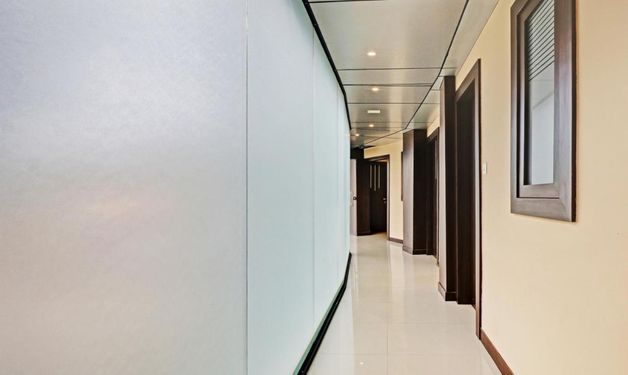 Itsy Hotels Sapphire Residency Manjeri Exteriör bild